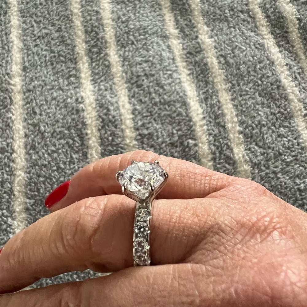 Elegant Silver Diamond Ring
